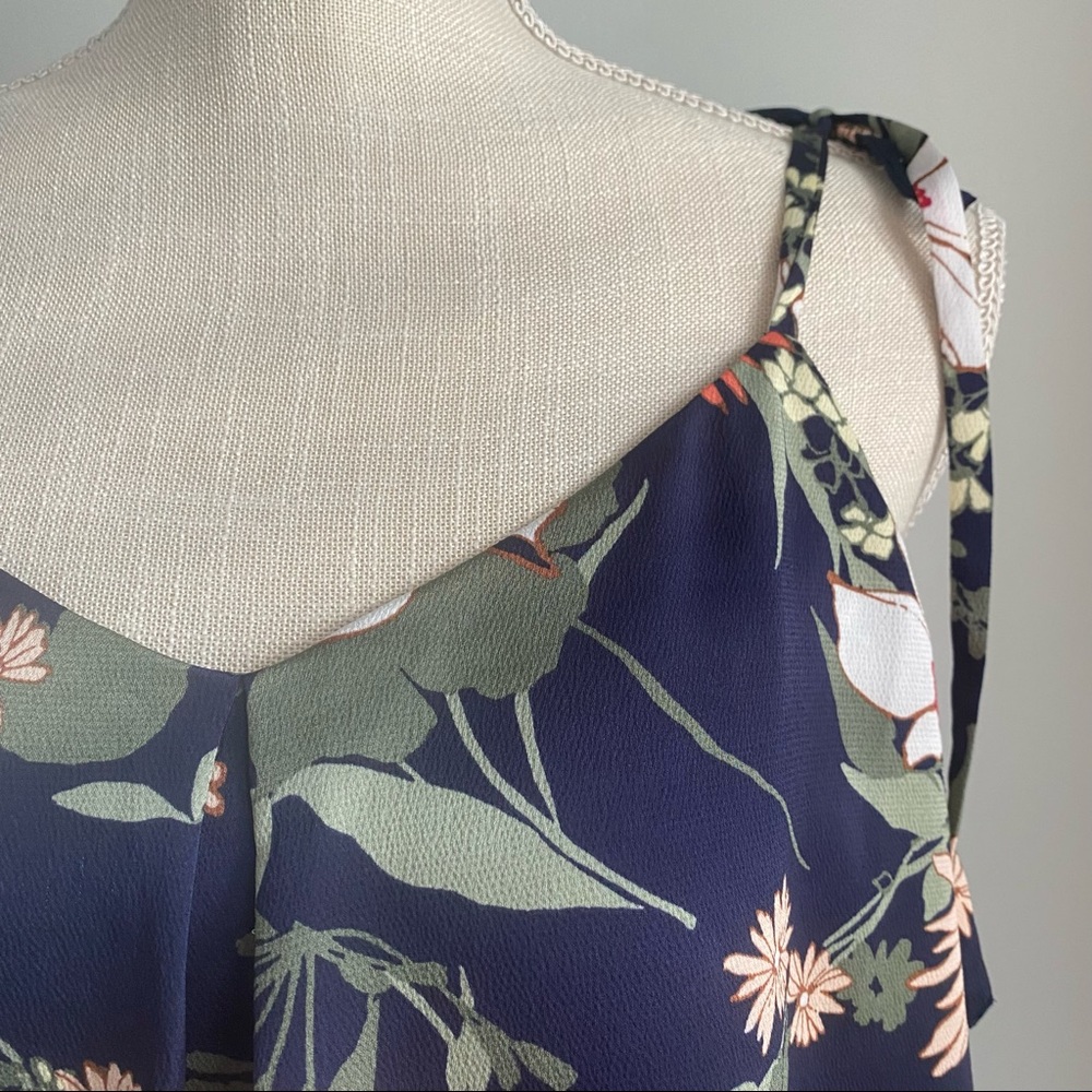 NWT BR Navy Floral Print Tie Shoulder Tiered Top, Size Small - Picture 4 of 16